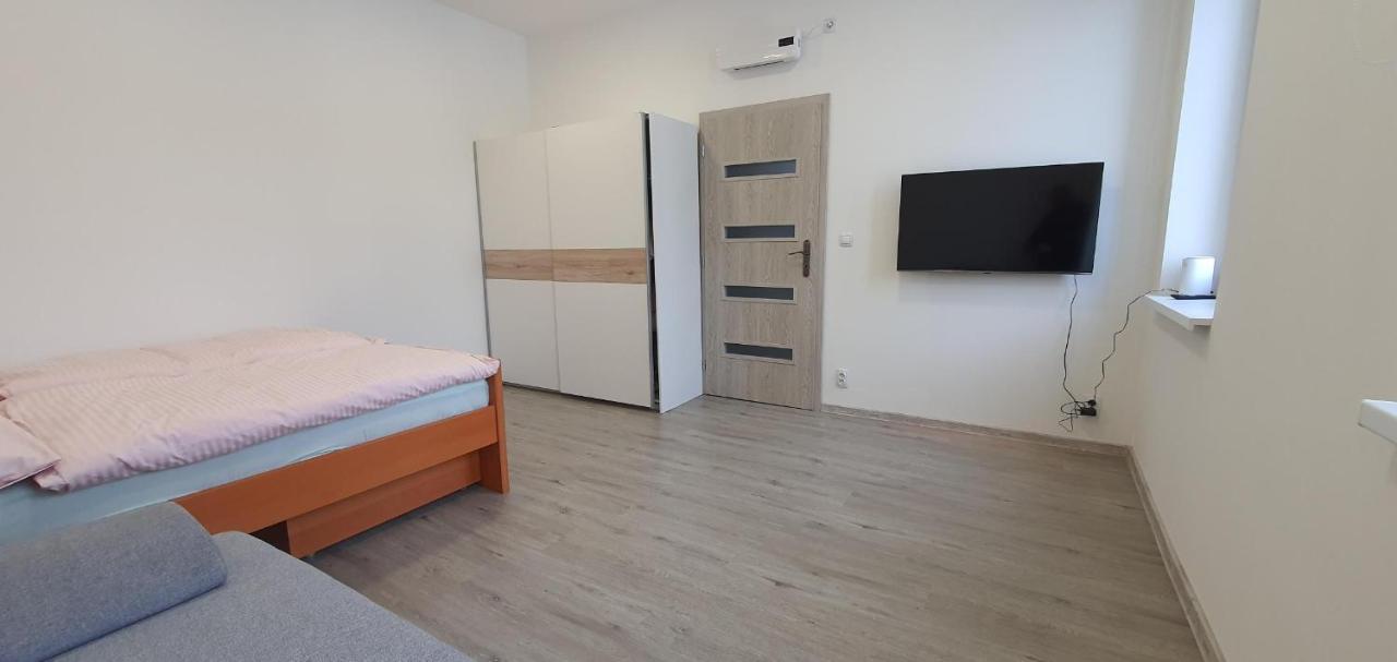 Apartment 35M2 Карловы Вары Экстерьер фото
